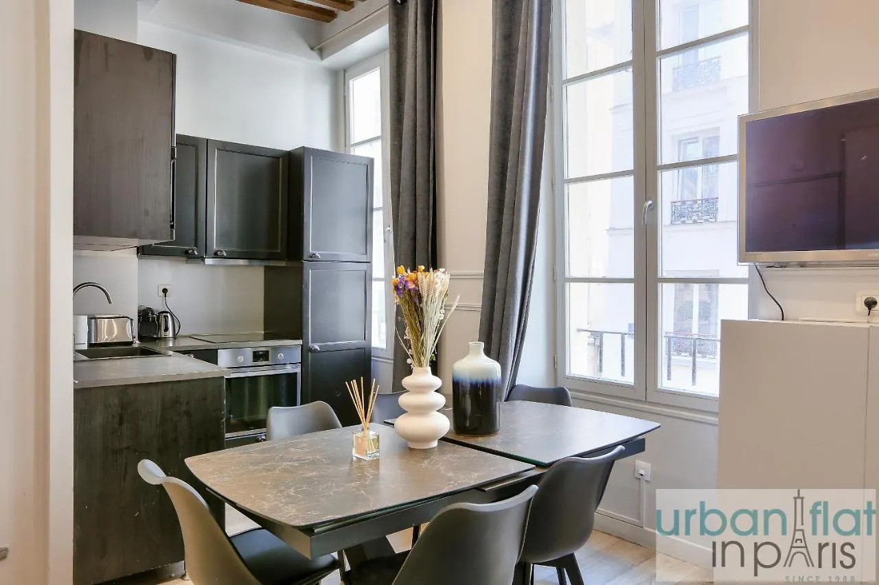 Urban Flat 44 - Charming Parisian In Montorgueil パリ